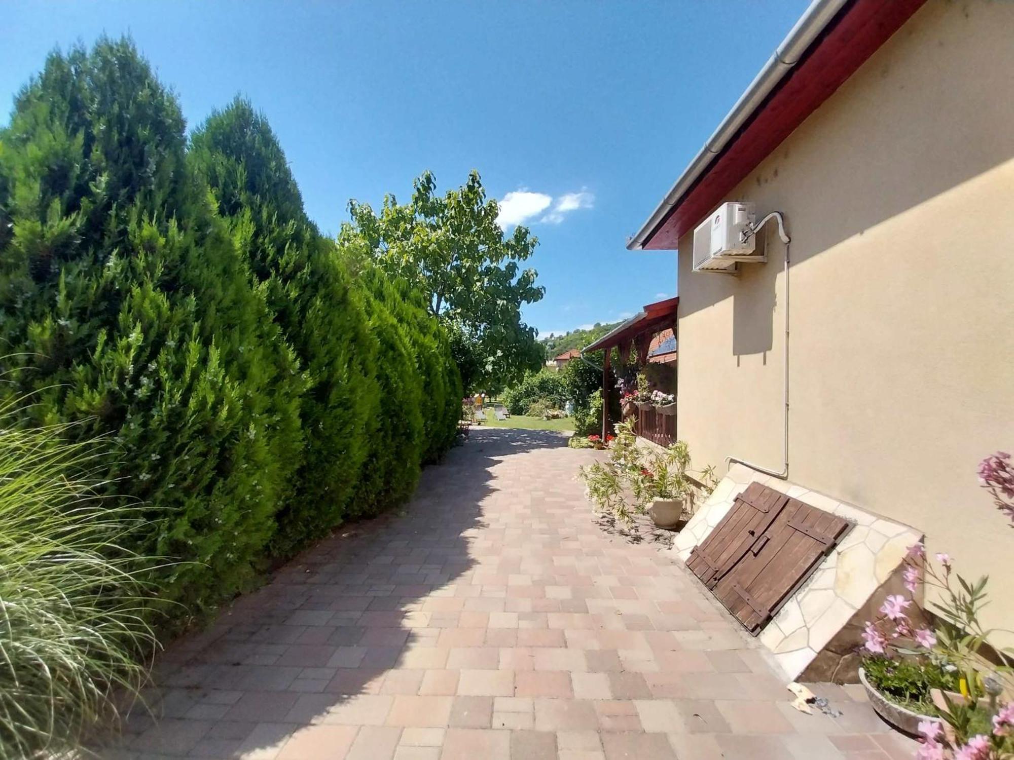 Hotel Liptak Vendeghaz Tokaj Exterior foto