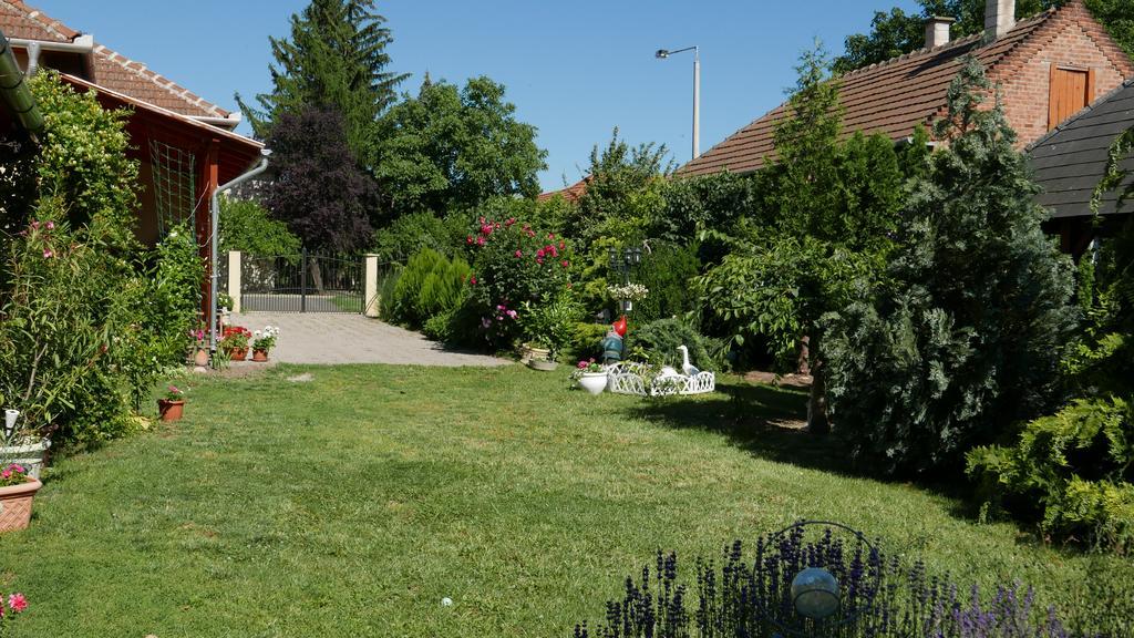 Hotel Liptak Vendeghaz Tokaj Exterior foto